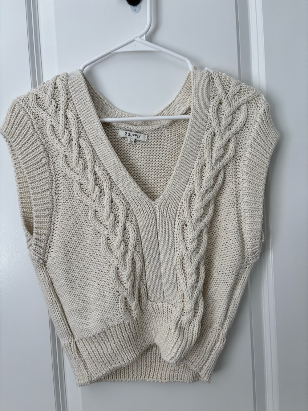 Z Supply Ivory Cable Knit V-Neck Sweater Vest
